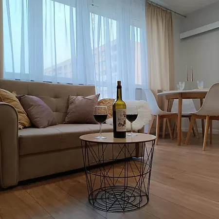 Layla * Lodz (Lodz)